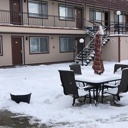 Bristlecone Motel Эли Экстерьер фото
