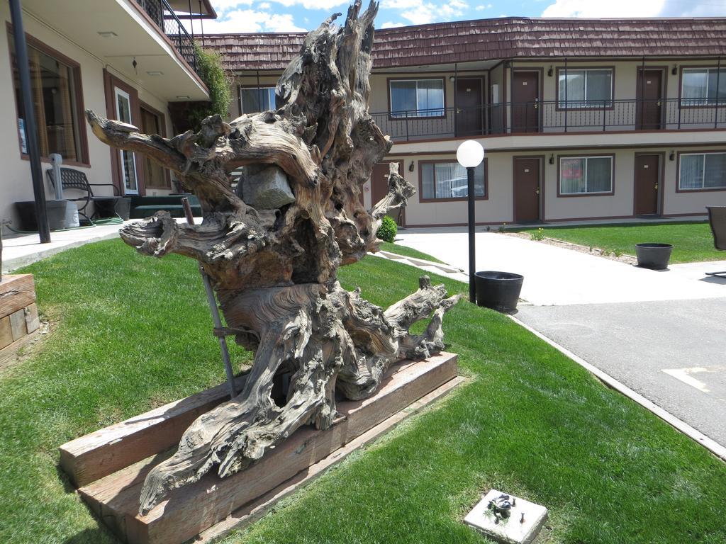 Bristlecone Motel Эли Экстерьер фото