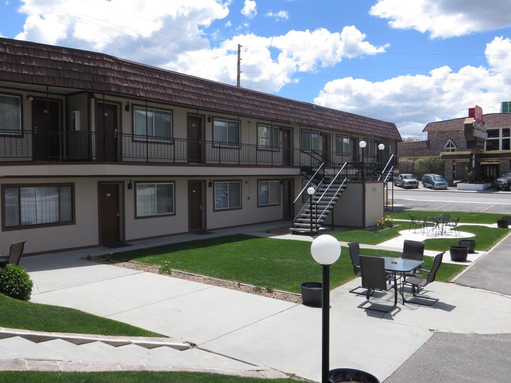 Bristlecone Motel Эли Экстерьер фото